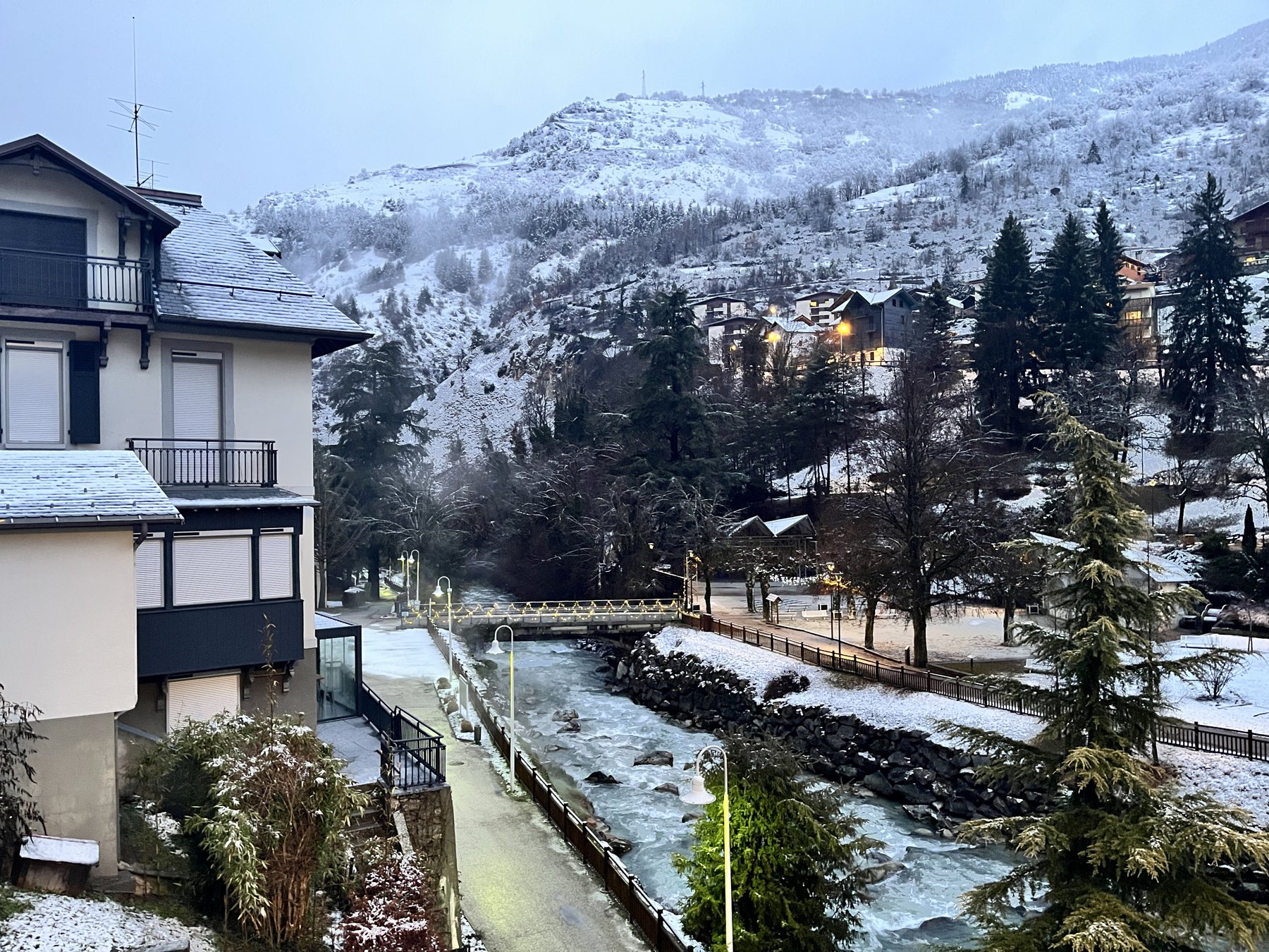 Winterzicht vanuit Brides-les-Bains
