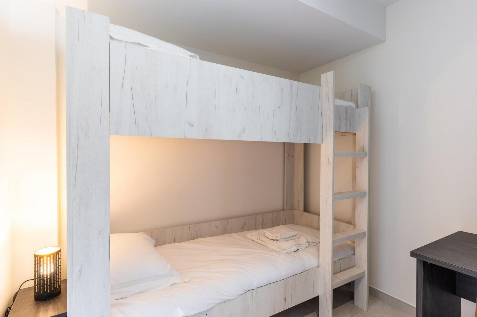 Tweede stapelbed in de slaapkamer